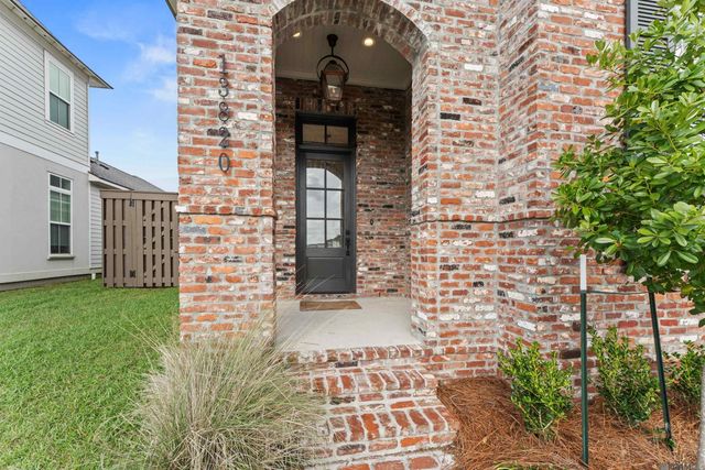 13820 Woody Creek Dr, Baton Rouge, LA 70810