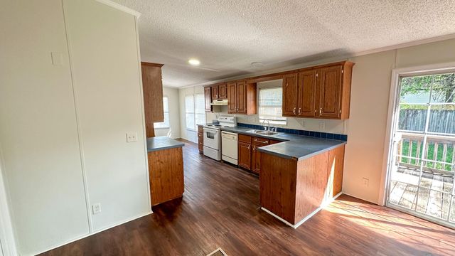 16487 Brittany Way, Conroe, TX 77306