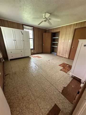 8208 Pearl Street, Lillian, TX 76061