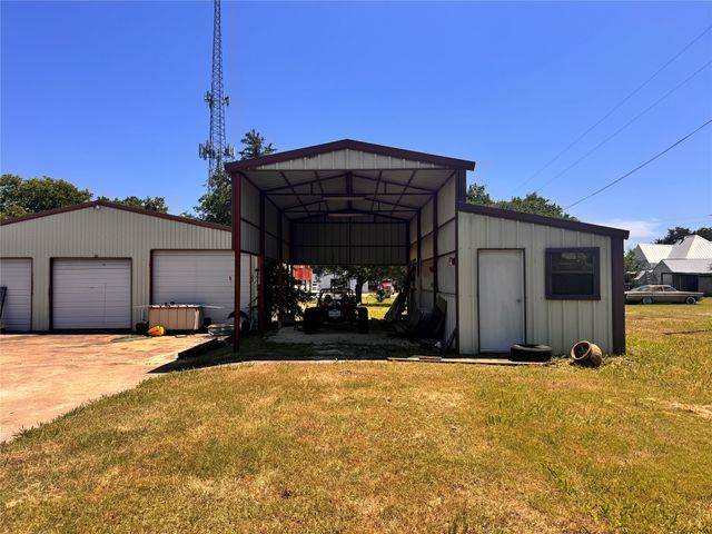 8208 Pearl Street, Lillian, TX 76061