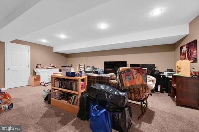 103 PEACH, Newmanstown, PA 17073