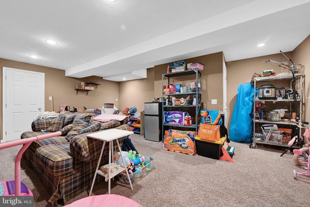 103 PEACH, Newmanstown, PA 17073