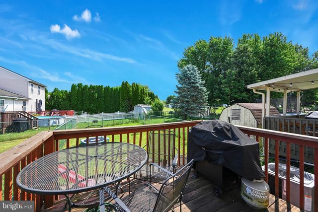 103 PEACH, Newmanstown, PA 17073