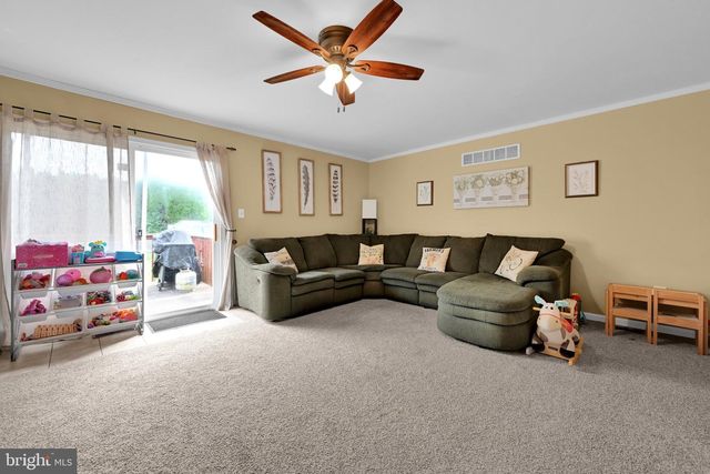 103 PEACH, Newmanstown, PA 17073