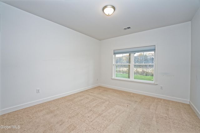 8 Kendra Court, Cohoes, NY 12047