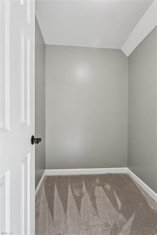 406 Green Tree CV, Newport News, VA 23606