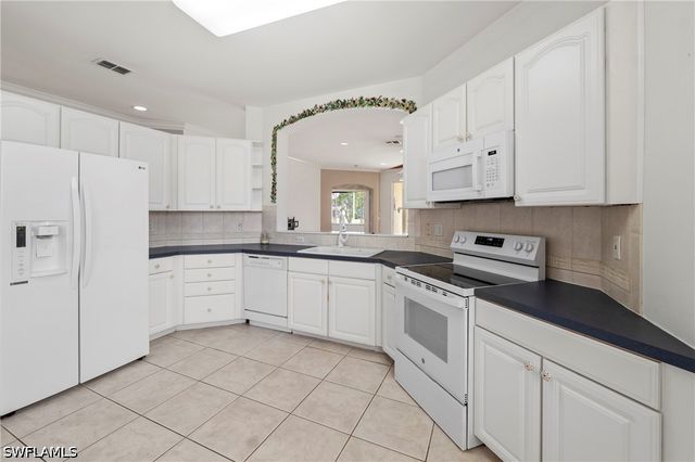 7737 Haverhill CT, Naples, FL 34104