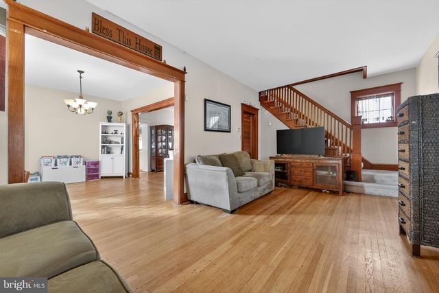 7960 FRONTENAC ST, Philadelphia, PA 19111