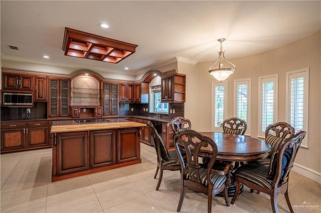 2013 Sabinal Street, Mission, TX 78572