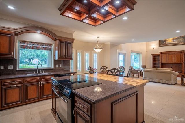 2013 Sabinal Street, Mission, TX 78572