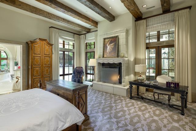 15 Robledo Drive, Dallas, TX 75230