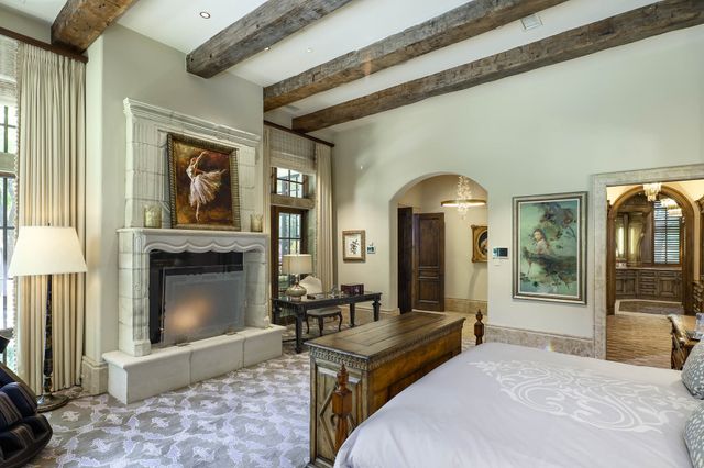 15 Robledo Drive, Dallas, TX 75230