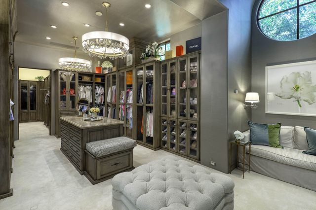 15 Robledo Drive, Dallas, TX 75230