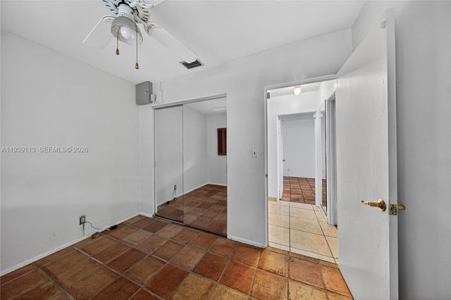 631 NE 56th Ct, Oakland Park, FL 33334