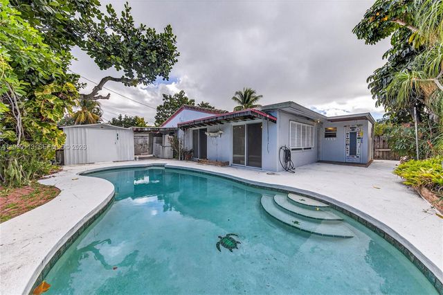 631 NE 56th Ct, Oakland Park, FL 33334