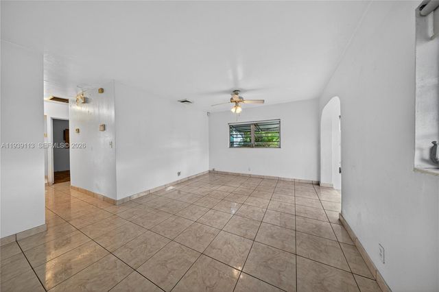 631 NE 56th Ct, Oakland Park, FL 33334