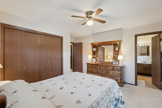 302 Baker Street, Fulton, IL 61252