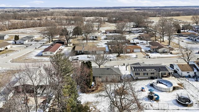 302 Baker Street, Fulton, IL 61252