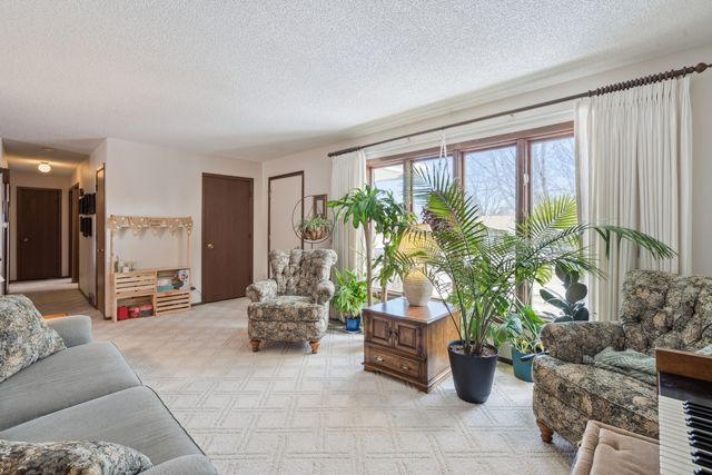 302 Baker Street, Fulton, IL 61252