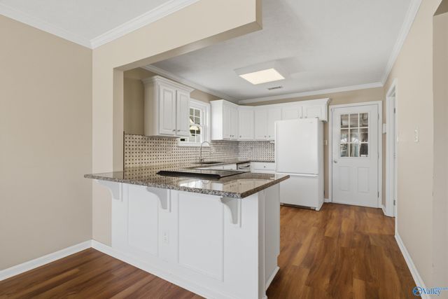 2307 Winthrop Drive SW, Decatur, AL 35603