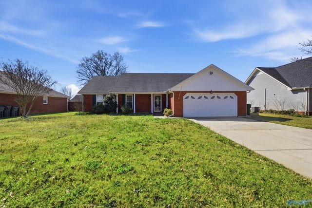 2307 Winthrop Drive SW, Decatur, AL 35603