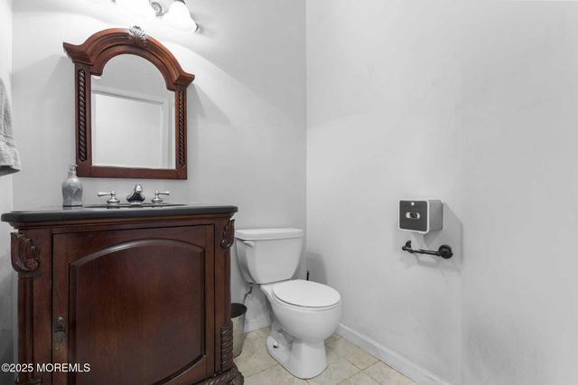 1042 Maxim Southard Road, Howell, NJ 07731