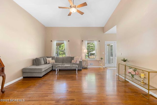 1042 Maxim Southard Road, Howell, NJ 07731