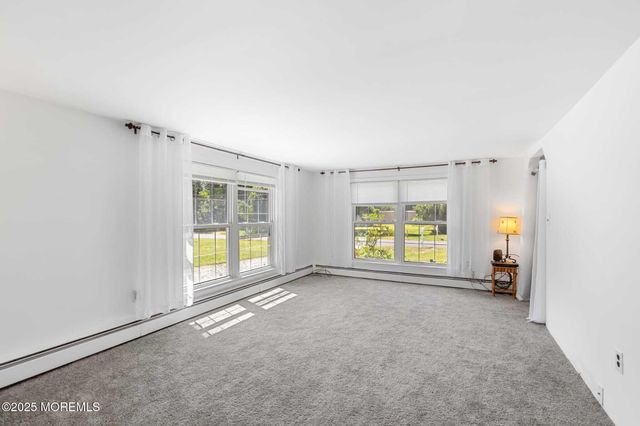 1042 Maxim Southard Road, Howell, NJ 07731