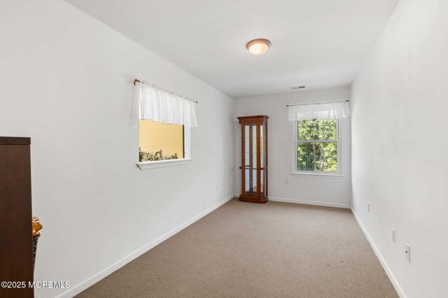 1042 Maxim Southard Road, Howell, NJ 07731