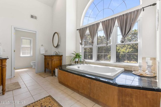 1042 Maxim Southard Road, Howell, NJ 07731