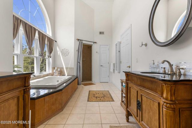 1042 Maxim Southard Road, Howell, NJ 07731