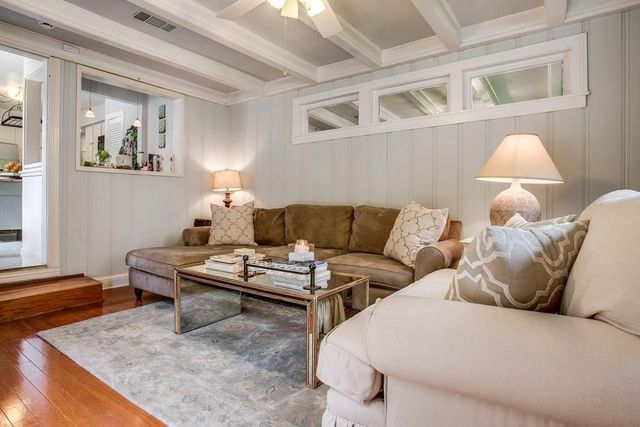 6043 Llano Avenue, Dallas, TX 75206