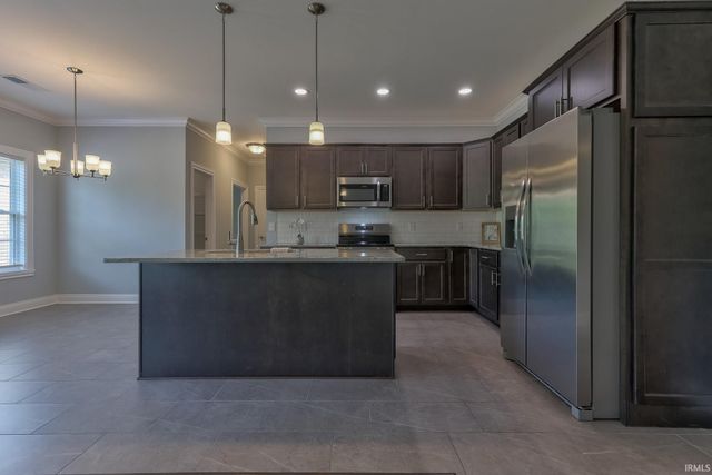 9966 Ella Circle, Newburgh, IN 47630