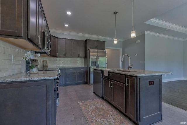 9966 Ella Circle, Newburgh, IN 47630