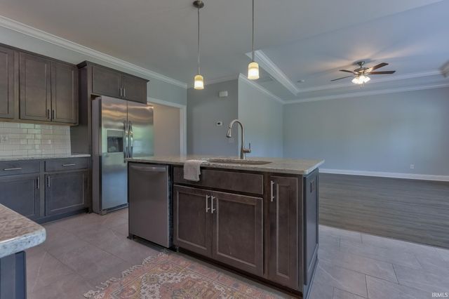 9966 Ella Circle, Newburgh, IN 47630