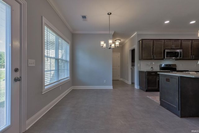 9966 Ella Circle, Newburgh, IN 47630