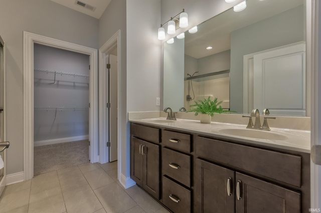 9966 Ella Circle, Newburgh, IN 47630