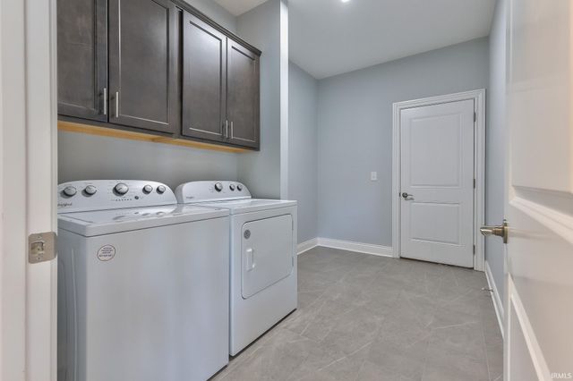 9966 Ella Circle, Newburgh, IN 47630