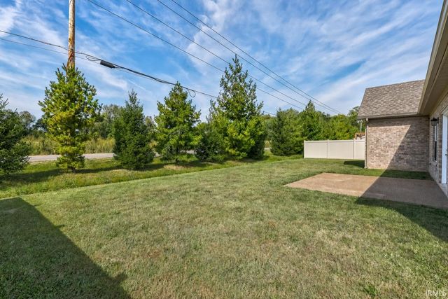 9966 Ella Circle, Newburgh, IN 47630