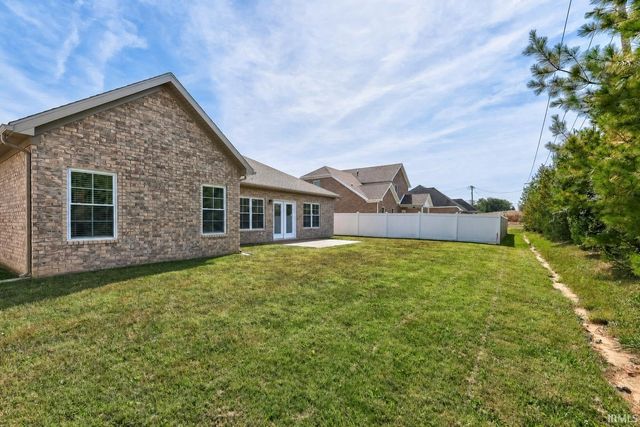 9966 Ella Circle, Newburgh, IN 47630