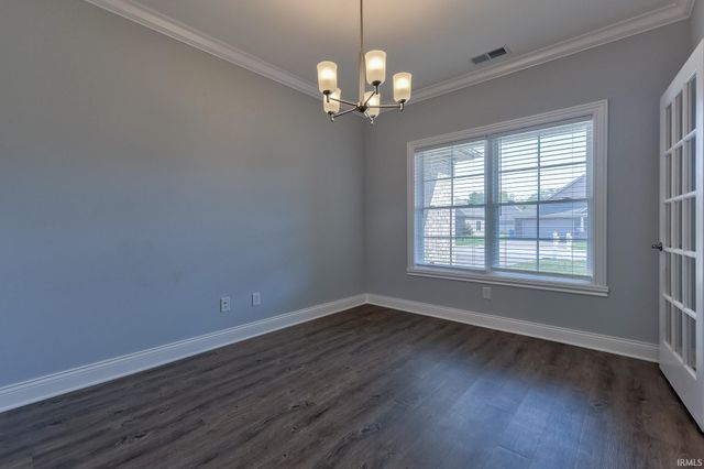9966 Ella Circle, Newburgh, IN 47630
