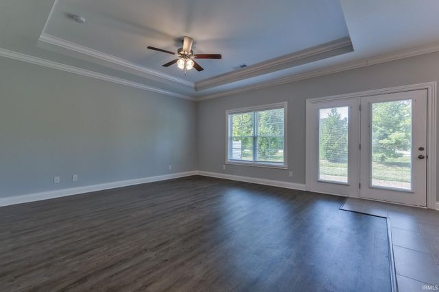 9966 Ella Circle, Newburgh, IN 47630