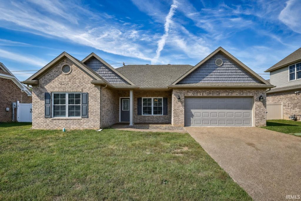 9966 Ella Circle, Newburgh, IN 47630