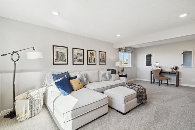17436 Dulles Lane, Lakeville, MN 55044