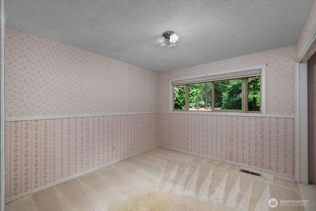 1989 Canterbury Place SW, Olympia, WA 98512