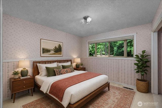 1989 Canterbury Place SW, Olympia, WA 98512