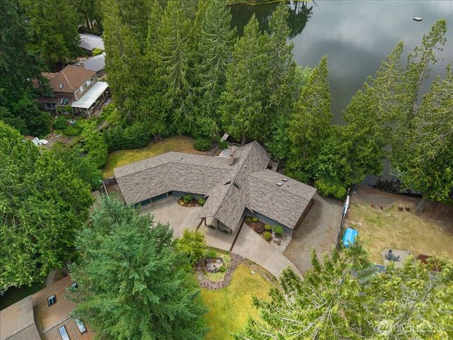 1989 Canterbury Place SW, Olympia, WA 98512