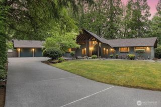 1989 Canterbury Place SW, Olympia, WA 98512