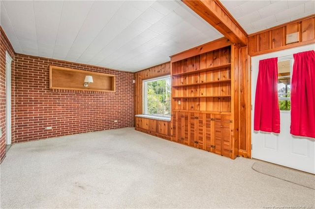 878 Vance Street Extension, Red Springs, NC 28377