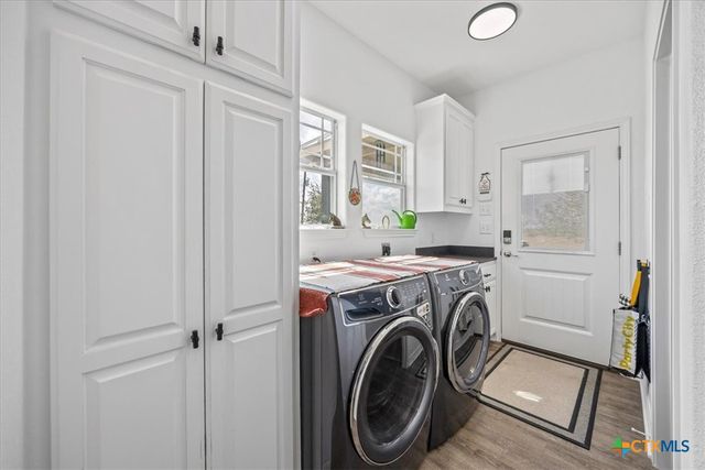 475 County Road 240, Gonzales, TX 78629